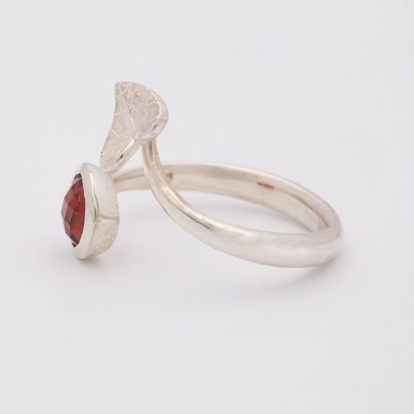 Garnet Faceted heart adjustable ring, sterling silver