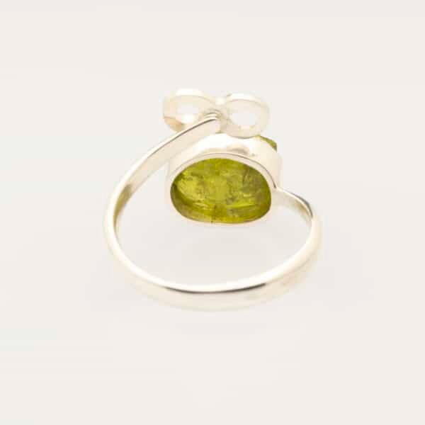 Adjustable peridot ring